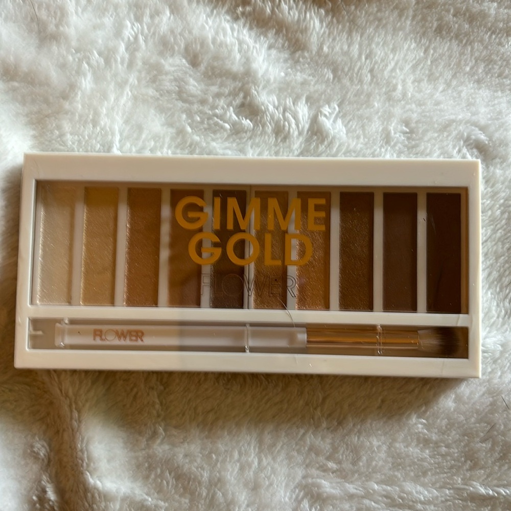 Flower gimme gold eyeshadow pallet